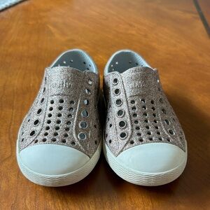 Toddler Native Shoes size 5